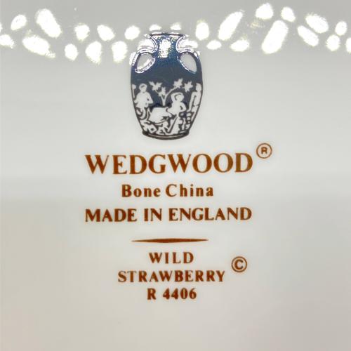 Wedgwood (ウェッジウッド) サラダボウル 25cm 黒壺刻印有 ワイルドストロベリー
