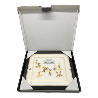 Disney STORE (ディズニーストア) ミッキー&フレンズ 25周年 ピンズセット ディズニーグッズ