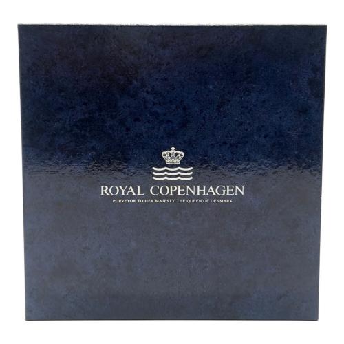 ROYAL COPENHAGEN (ロイヤル・コペンハーゲン) 菱形ディッシュ ブルーフルーテッド・プレイン