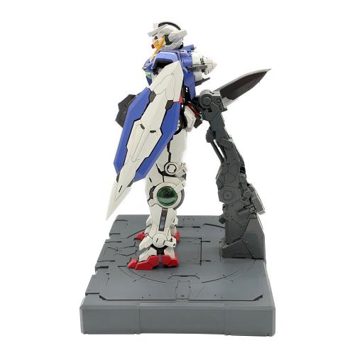 BANDAI (バンダイ) ガンダムエクシア LEDユニット搭載モデル ガンプラ 左腕パーツ緩み有 PG