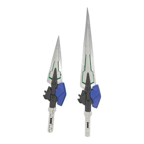 BANDAI (バンダイ) ガンダムエクシア LEDユニット搭載モデル ガンプラ 左腕パーツ緩み有 PG