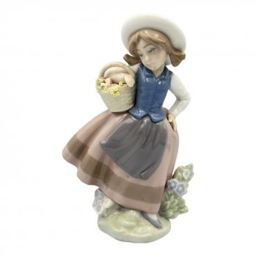 LLADRO リヤドロ 春の訪れ 5604 箱・証明書付 美品 廃盤 希少 LLADRO リヤドロ 春の訪れ 5604 箱・証明書付 美品 廃盤 希少 LLADRO