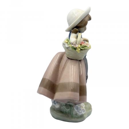 LLADRO (リヤドロ) 置物 甘い花の香り｜トレファクONLINE