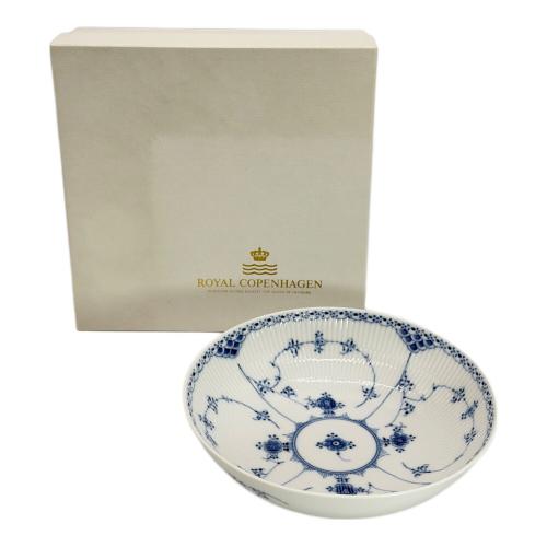 ROYAL COPENHAGEN (ロイヤル・コペンハーゲン) ボウル ブルーフルーテッド・ハーフレース