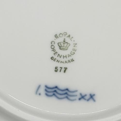 ROYAL COPENHAGEN (ロイヤル・コペンハーゲン) ボウル ブルーフルーテッド・ハーフレース
