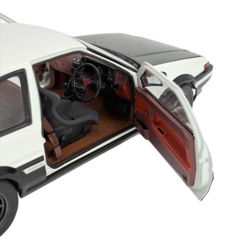 頭文字D (イニシャルD) 1/18 トヨタ スプリンタートレノ AE86 ミニカー