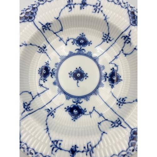ROYAL COPENHAGEN (ロイヤル・コペンハーゲン) プレート 604 21cm ブルーフルーテッド・フルレース