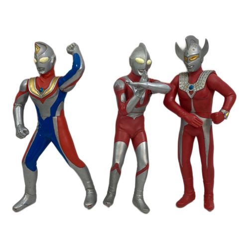 ウルトラマン ビッグサイズ ソフビフィギュア３体セット  非売品