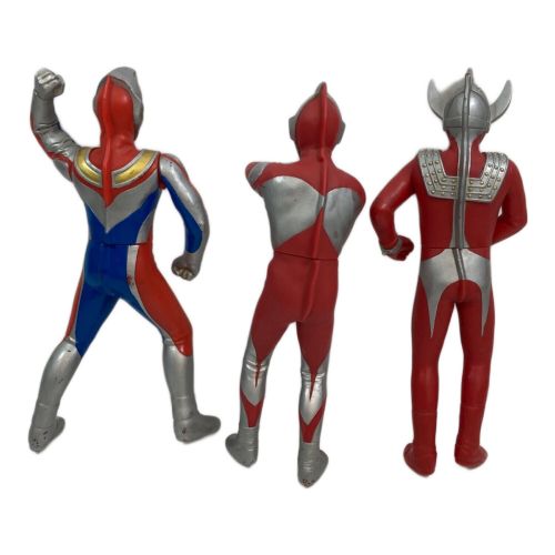 ウルトラマン ビッグサイズ ソフビフィギュア３体セット  非売品