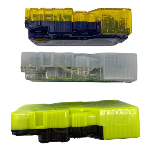 BANDAI (バンダイ) DXメモリアルプログライズキーセット 仮面ライダー