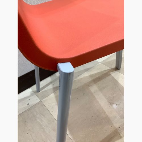 Vitra (ヴィトラ) スタッキングチェアー オレンジ  ゼロスリー