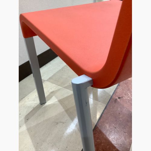 Vitra (ヴィトラ) スタッキングチェアー オレンジ  ゼロスリー