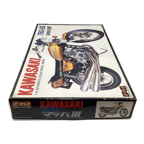 ナガノ プラモデル オートバイ ※箱ダメージ有 KAWASAKI 1/8 スケール 750-SS マッハⅢ