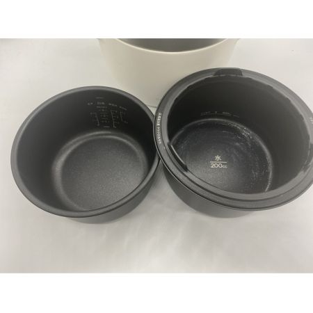 BALMUDA (バルミューダデザイン) 炊飯器 K03A-WH 2017年製 3合(0.54L)