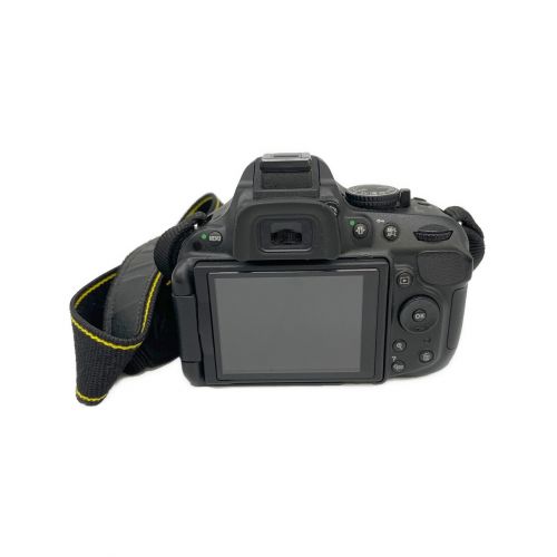 Nikon D5200ダブルズームキット 単焦点レンズ