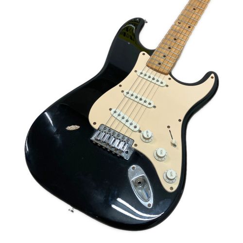 Squier by Fender ストラトキャスター