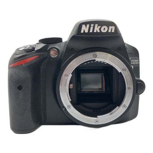 Nikon デジタル一眼レフカメラ　D3200 ダブルズームキット