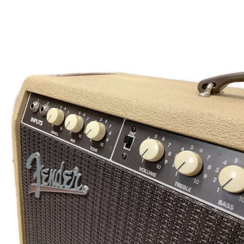 Fender Vibro King CSR4 Amplifier ギターアンプ