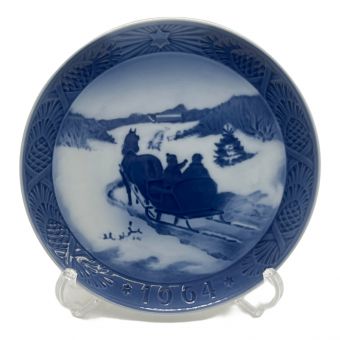 ROYAL COPENHAGEN (ロイヤル・コペンハーゲン) 洋食器 イヤープレート 1964年