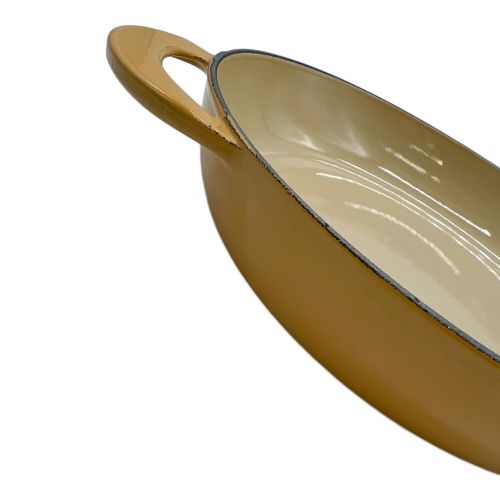 LE CREUSET (ルクルーゼ) 両手鍋 ベージュ ビュッフェキャセロール 26cm