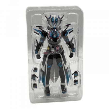 フィギュア S.H.Figuarts 仮面ライダークローズエボル 「ビルド NEW