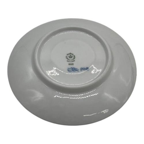 ROYAL COPENHAGEN (ロイヤル・コペンハーゲン) ティーカップ&ソーサー ブルーフルーテッド・ハーフレース