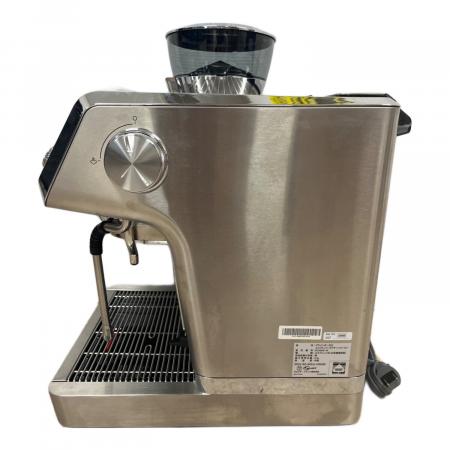 DeLonghi MAGNIFICA S エスプレッソマシン ミルクジャグ付き DeLonghi MAGNIFICA S エスプレッソマシン ミルクジャグ付き
