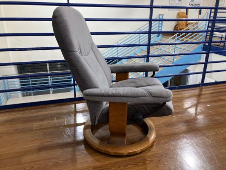 Ekornes (エコーネス) ストレスレスチェア グレー オットマン付