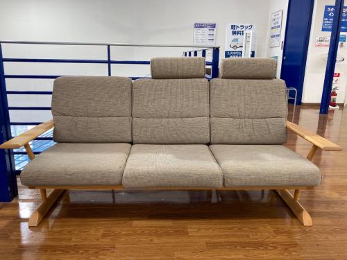 飛騨産業 (ヒダサンギョウ) 3人掛けソファー グレー 266 ヘッドレスト付 ファブリック KAYA