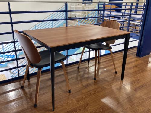 BoConcept (ボーコンセプト) ダイニング3点セット ナチュラル 32 テーブル/torino チェア/Aarthus ×2