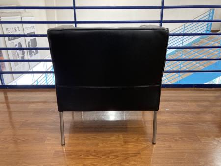 IKEA (イケア) 1人掛けソファー レザー ブラック 廃盤品｜トレファクONLINE