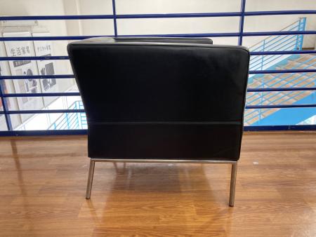 IKEA (イケア) 1人掛けソファー レザー ブラック 廃盤品｜トレファクONLINE
