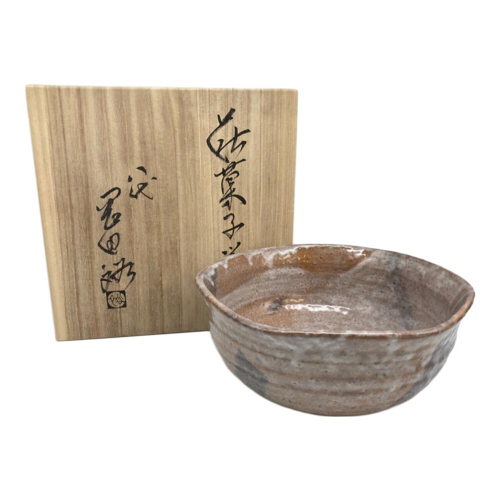 萩焼 晴雲山 八代【岡田 裕】 片口鉢 共箱 萩焼 (ハギヤキ) 菓子鉢 8代 岡田裕作｜トレファクONLINE