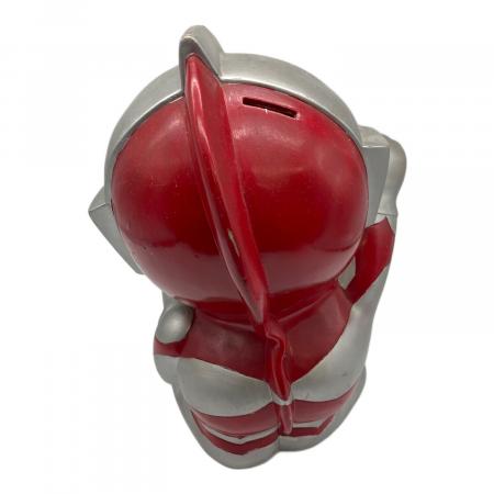 ■RUNA　ルナ　お金を入れると音が出る　ウルトラマン貯金箱　ビッグ貯金箱 RUNA (ルナ) レトロホビー ベタツキ有 ウルトラマン貯金箱｜トレファク