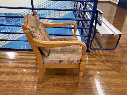 1人掛けソファー ブラウン×ピンク キツツキマーク