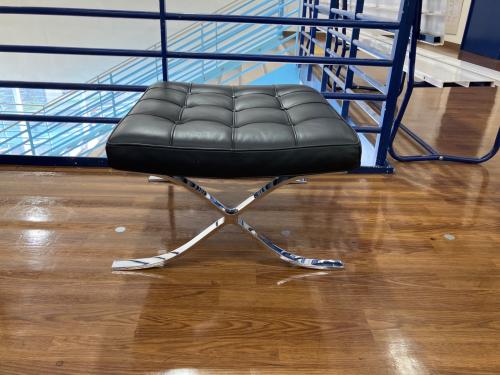 オットマン ブラック バルセロナチェアリプロダクト 1人掛け