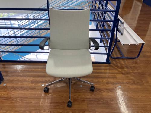 オカムラ オフィスチェア ホワイト CA85BS mode