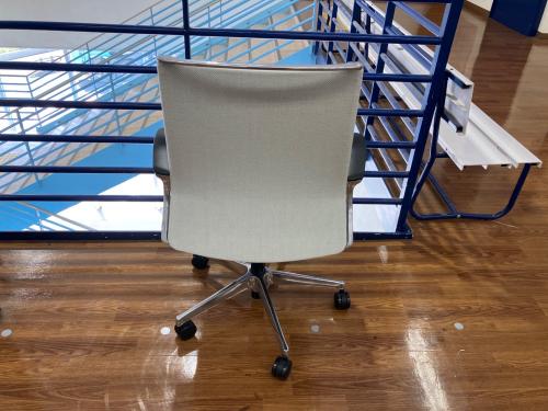 オカムラ オフィスチェア ホワイト CA85BS mode