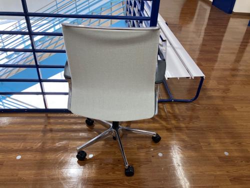 オカムラ オフィスチェア ホワイト CA85BS mode