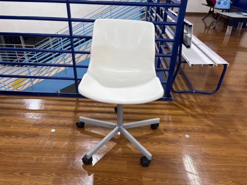 IKEA (イケア) チェア ホワイト 廃盤品 1人掛け SNILLE