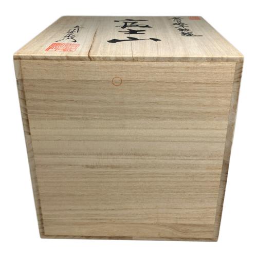 奥川俊右衛門 (オクガワシュンエモン) 花瓶 富士山 白磁