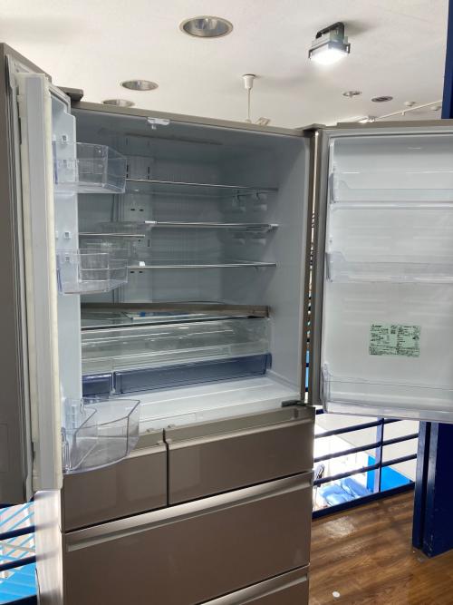 MITSUBISHI (ミツビシ) 6ドア冷蔵庫 MR-WX70C-F1 2019年製 700Ｌ