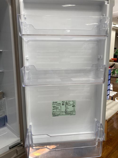 MITSUBISHI (ミツビシ) 6ドア冷蔵庫 MR-WX70C-F1 2019年製 700Ｌ