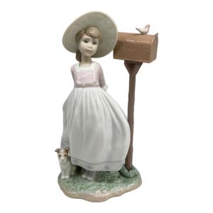 LLADRO (リヤドロ) フィギュリン 6852 お手紙まだかな