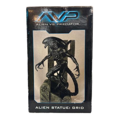 フィギュア 1500個限定 パリセイズAVP グリッドエイリアン スタチュー