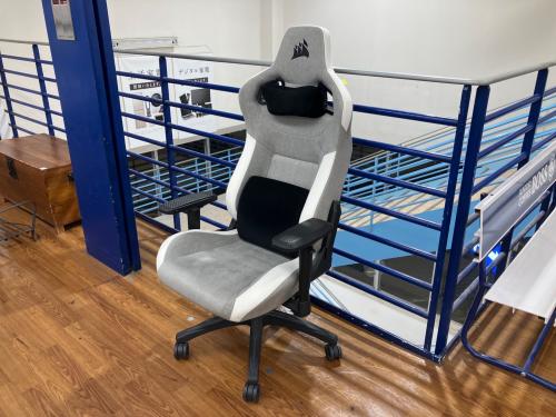 CORSAIR (コルセア) ゲーミングチェア グレー T-3 RUSH V2