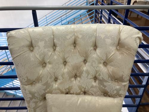 ロココ調ハイバックチェア ホワイト×ブラウン