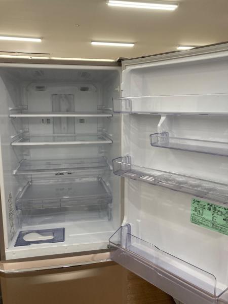 【安心6ヶ月保証付】3ドア冷蔵庫 MITSUBISHI MR-C37X-P 2014年製 370L 【トレファク桶川店】 3ドア冷蔵庫 MR-C37C-P 2018年製 370L｜トレファクONLINE