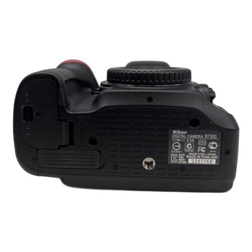 Nikon (ニコン) デジタル一眼レフカメラ D7100