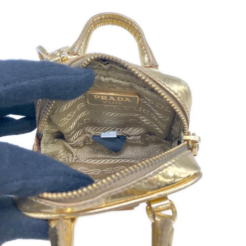 PRADA (プラダ) チャーム ハンドバッグモチーフ @ Π ゴールド